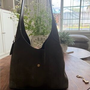 Like new Coach Brooklyn Shoulder Bag 28